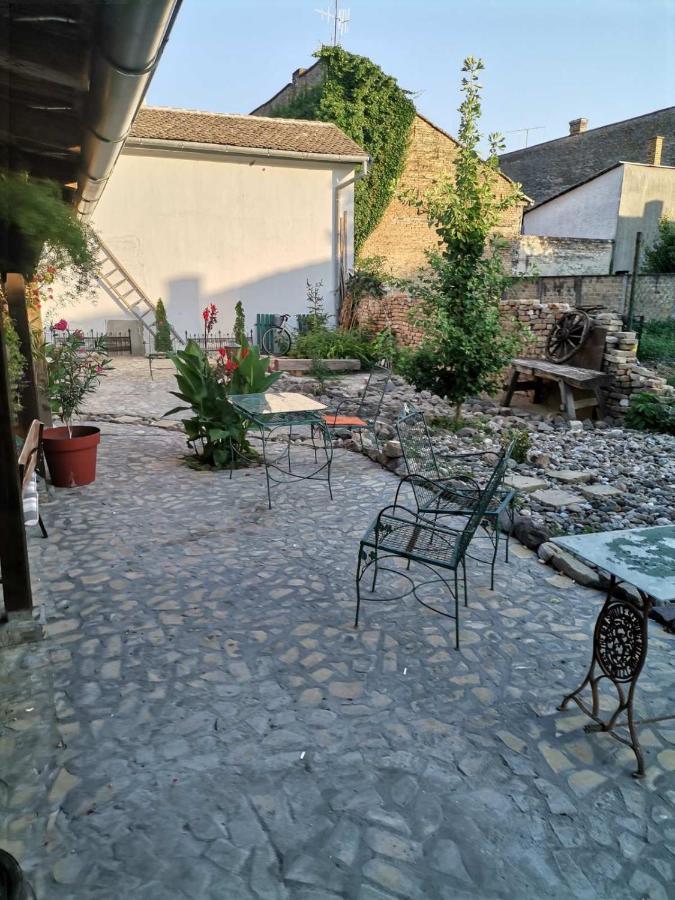 Somborski Salas - Strogi Centar Esterno foto