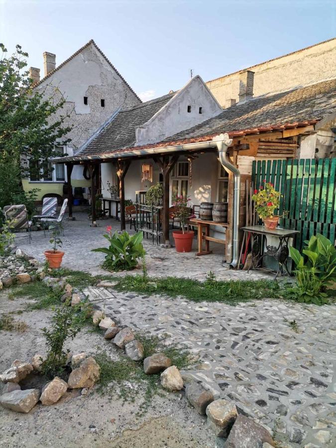 Somborski Salas - Strogi Centar Esterno foto