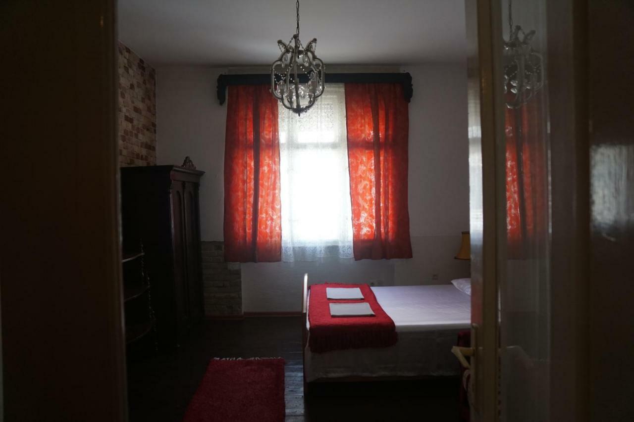 Somborski Salas - Strogi Centar Esterno foto