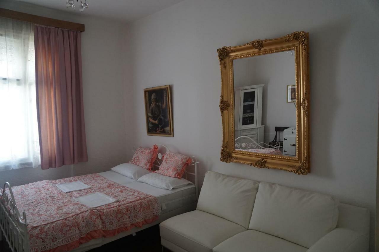 Somborski Salas - Strogi Centar Esterno foto