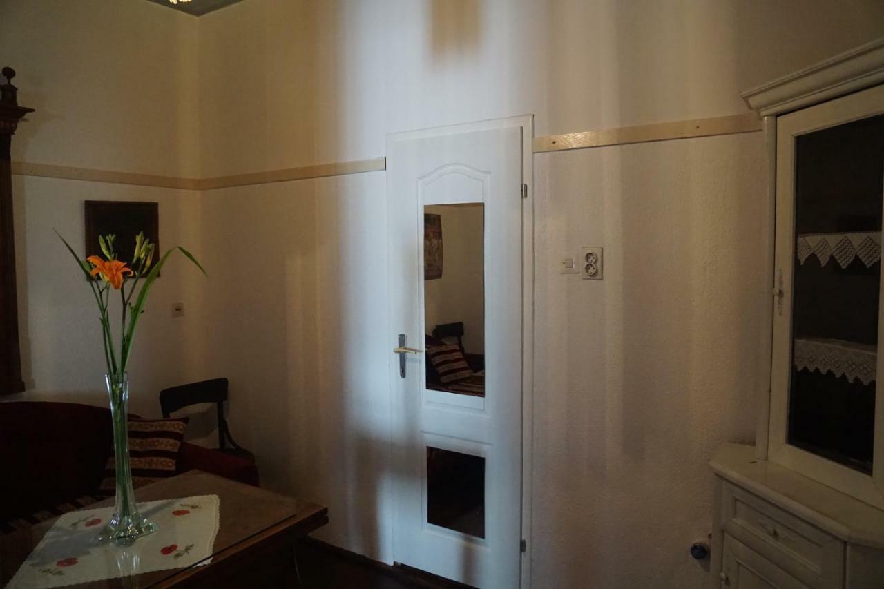 Somborski Salas - Strogi Centar Esterno foto