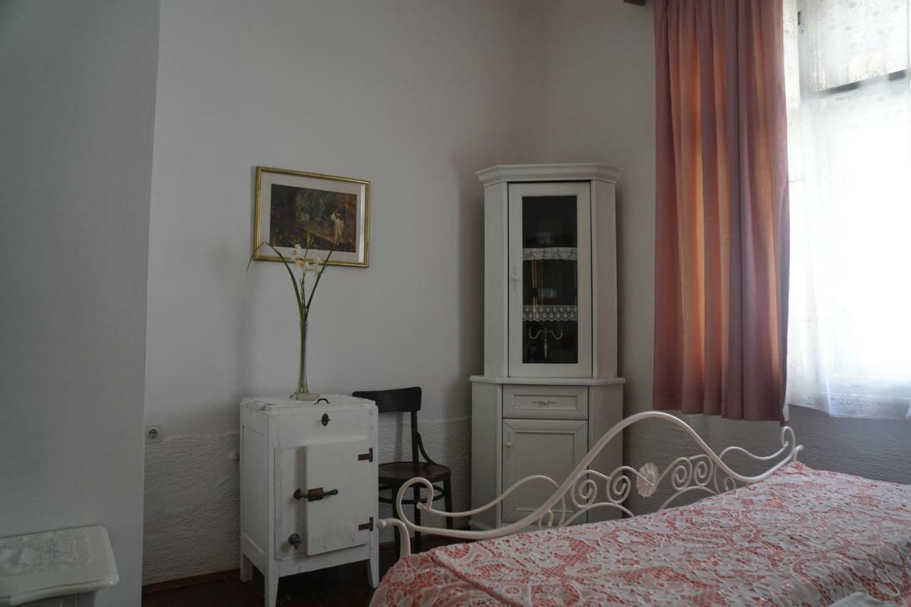 Somborski Salas - Strogi Centar Esterno foto